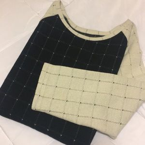 Cozy black and white sweatshirt